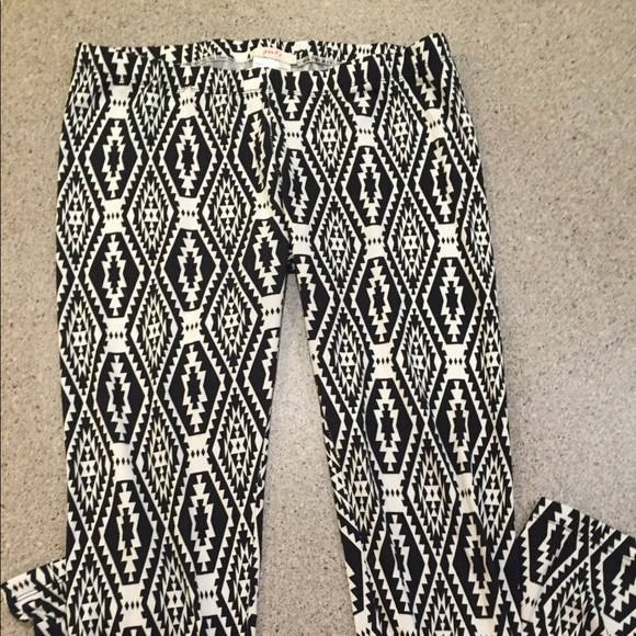 Geometric pattern leggings - Picture 3 of 3